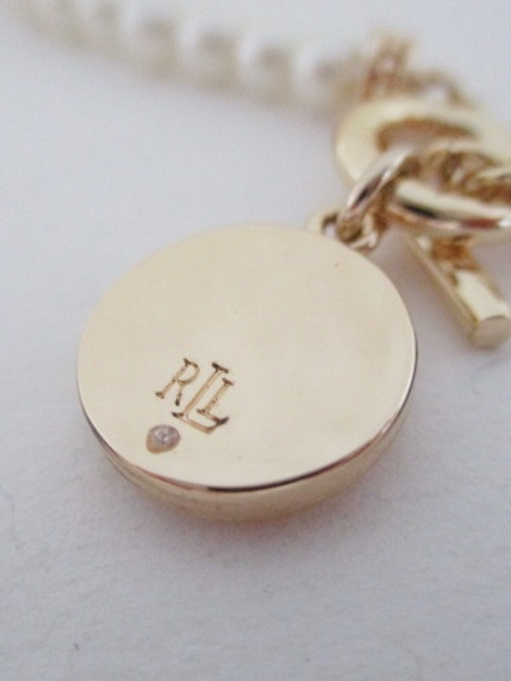 RALPH LAUREN - Gold Tone Pearl Coin Pendant Necklace - Picture 3 of 5